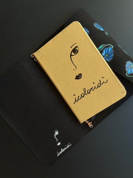 Mia Pocket "Midnight Bloom" Copriagenda
